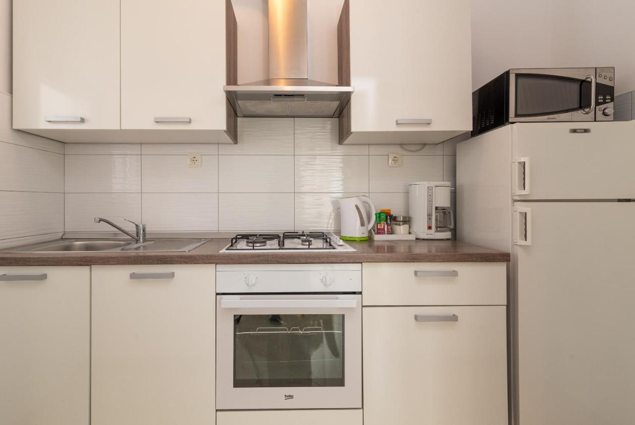 Apartment Roko Traù Esterno foto