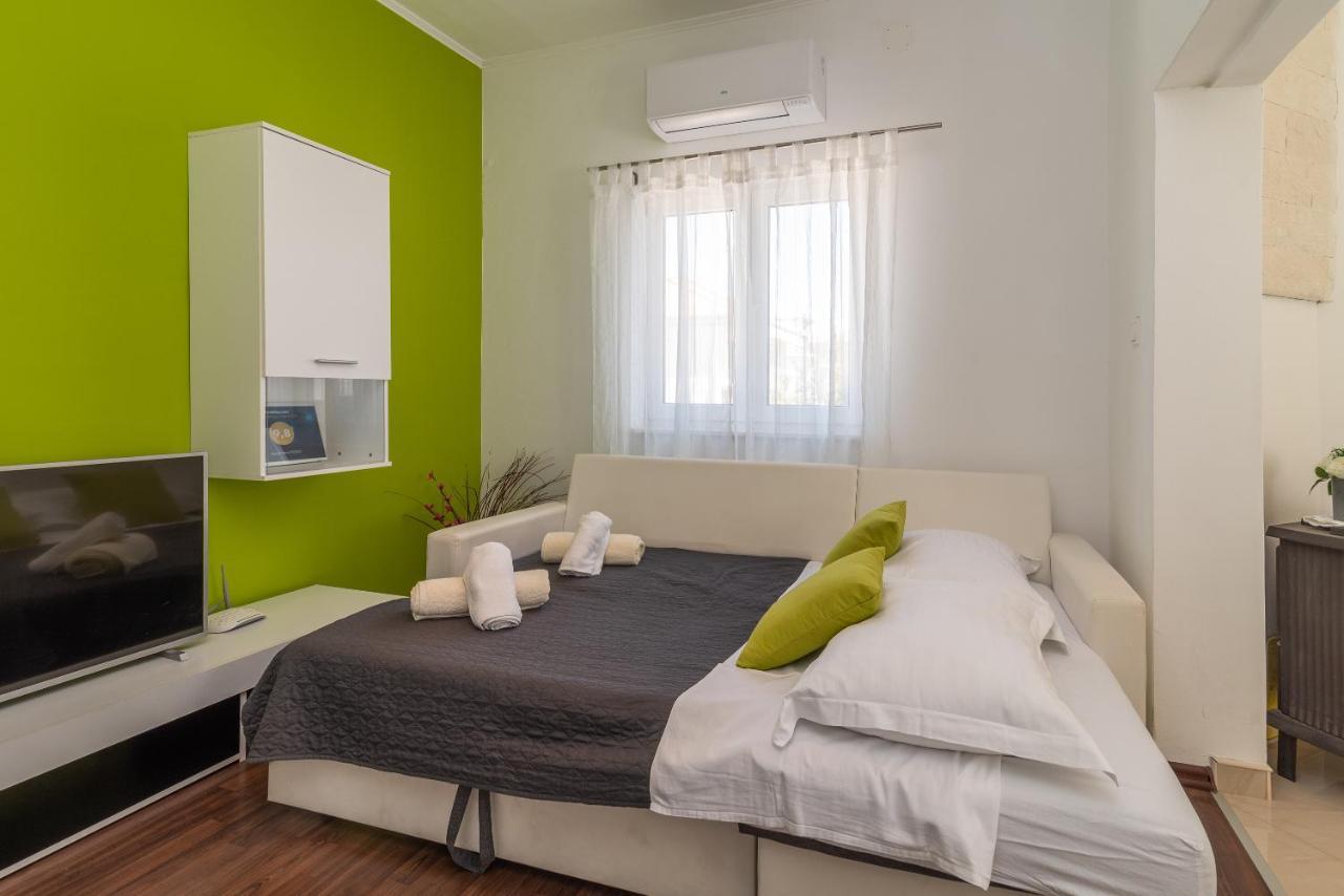 Apartment Roko Traù Esterno foto